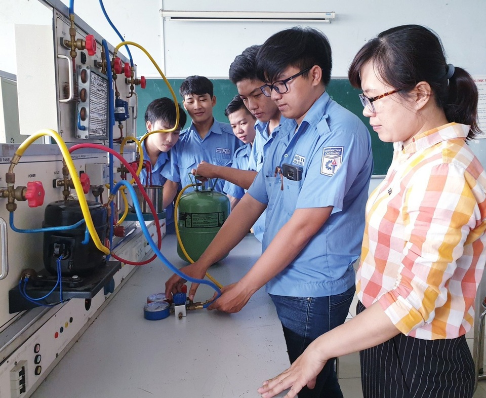 Dừng dạy văn hóa trong trường nghề: Bộ Giáo dục có thực hiện đúng luật? - 4 Dừng dạy văn hóa trong trường nghề: Bộ Giáo dục có thực hiện đúng luật? - 4