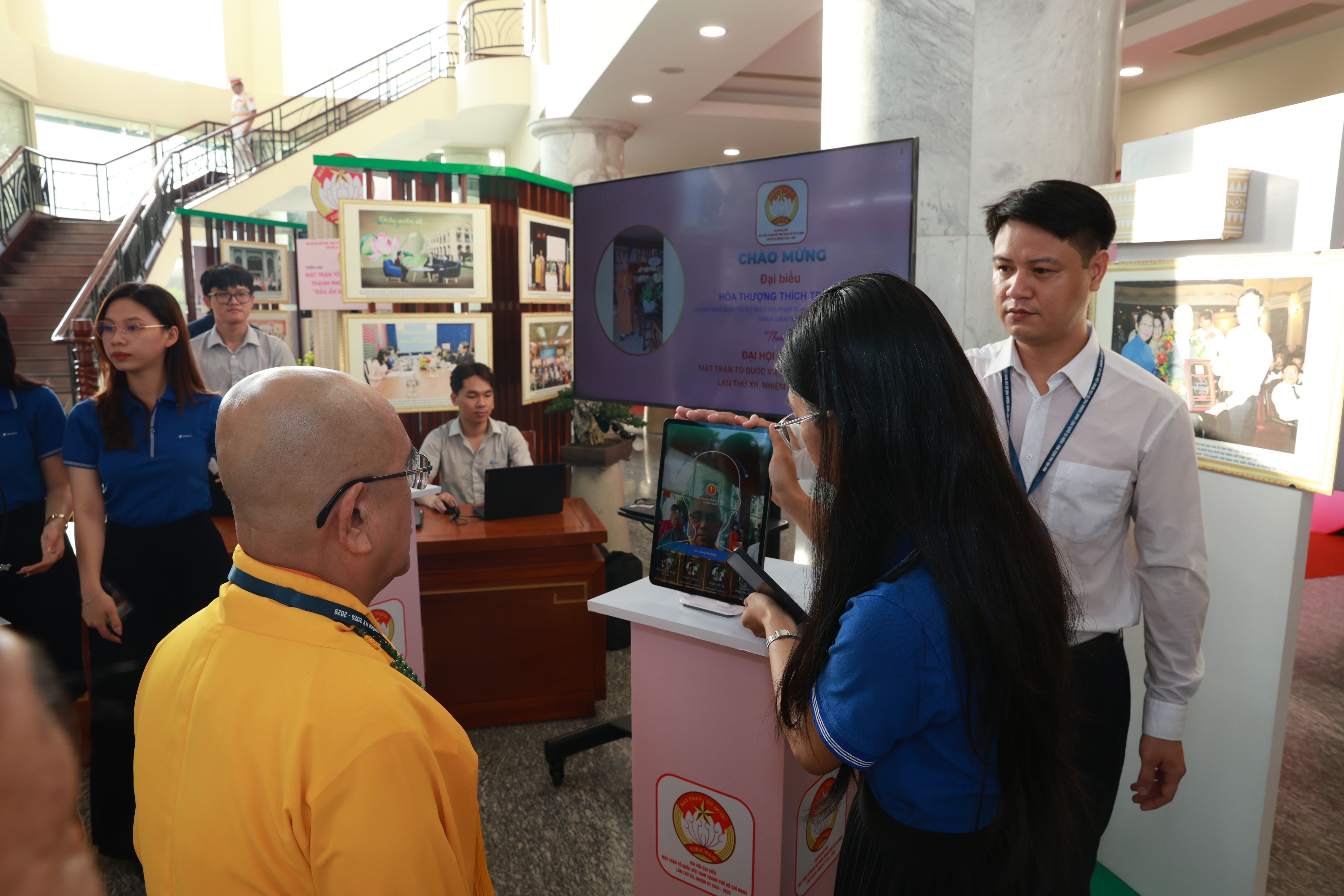 A Ho Si Minh-városi Vietnami Hazai Front Bizottság küldötteinek kongresszusának megnyitó ünnepsége - 3 Khai mạc Đại hội đại biểu Ủy ban MTTQ Việt Nam TPHCM - 3