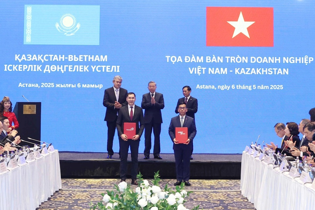 Tổng Bí thư Tô Lâm hội đàm với Tổng thống Kazakhstan - 5 Tổng Bí thư Tô Lâm hội đàm với Tổng thống Kazakhstan - 5