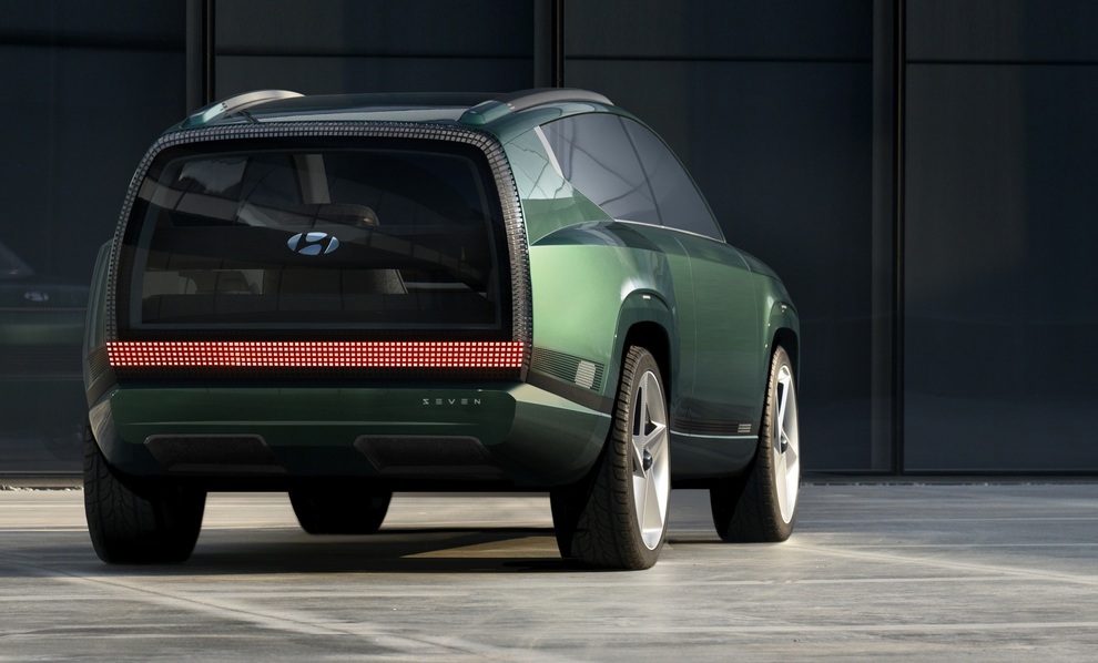 Hyundai SEVEN Concept ra mắt: Không gương cửa, không vô-lăng - 5 Hyundai SEVEN Concept ra mắt: Không gương cửa, không vô-lăng - 5