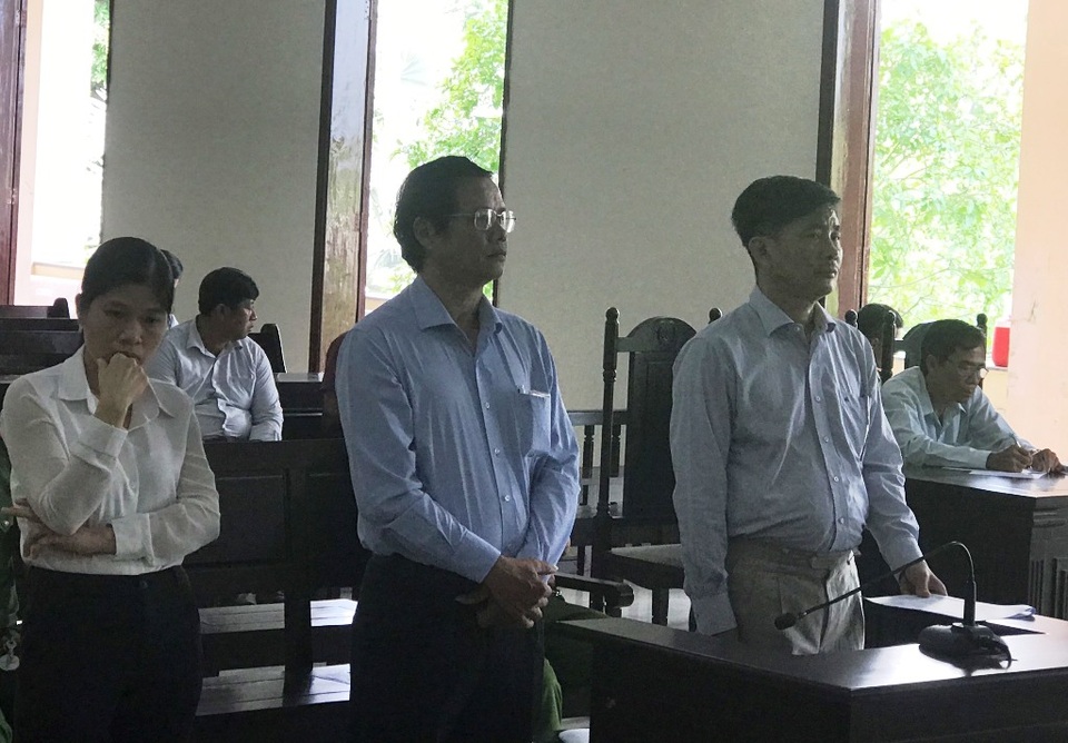 Giám đốc bị phạt 13 năm tù về tội lừa đảo chiếm đoạt tài sản - 1 Giám đốc bị phạt 13 năm tù về tội lừa đảo chiếm đoạt tài sản - 1