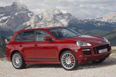 Porsche ra mắt xe Cayenne GTS tại Frankfurt