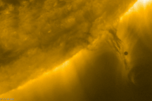 Khoảnh khắc hiếm gặp sao Thủy đi qua Mặt trời được tàu vũ trụ ghi lại