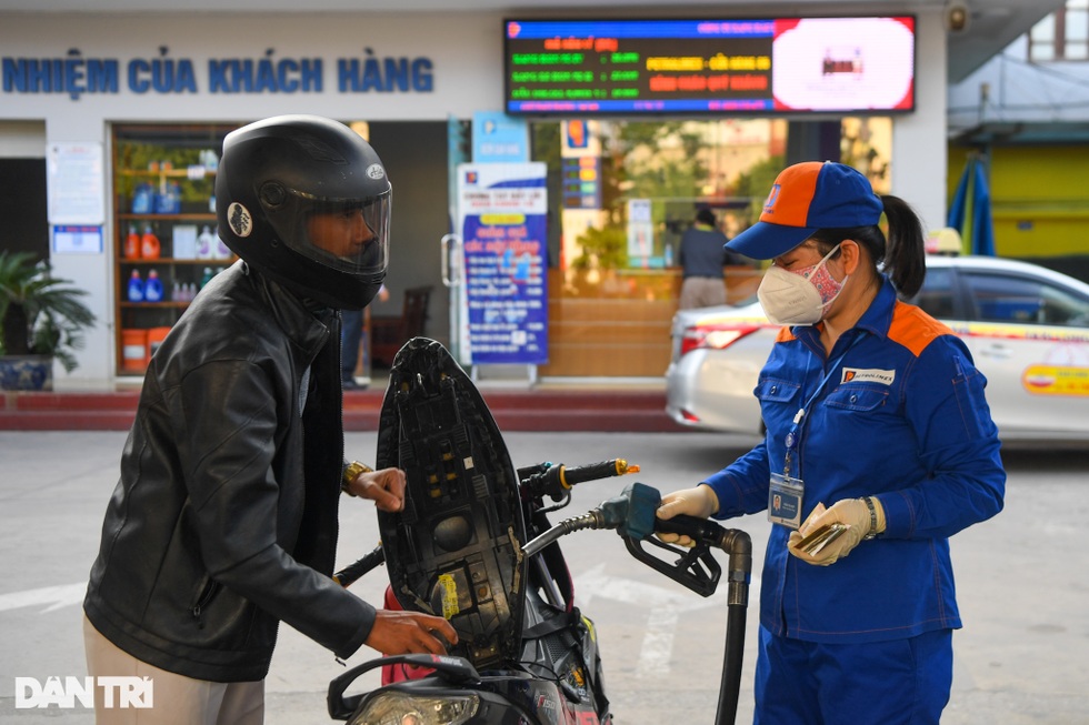 Điều gì đang xảy ra với thị trường xăng dầu? - 1 Điều gì đang xảy ra với thị trường xăng dầu? - 1