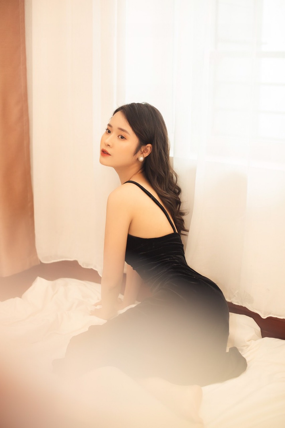 Hot girl gác bằng đại học giáo viên, rẽ hướng sang nghề trang điểm - 6 Hot girl gác bằng đại học giáo viên, rẽ hướng sang nghề trang điểm - 6