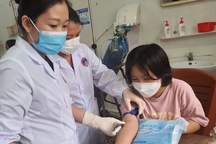 Gần 700 trẻ bị sốt tại một huyện của Bắc Kạn, một ca tử vong