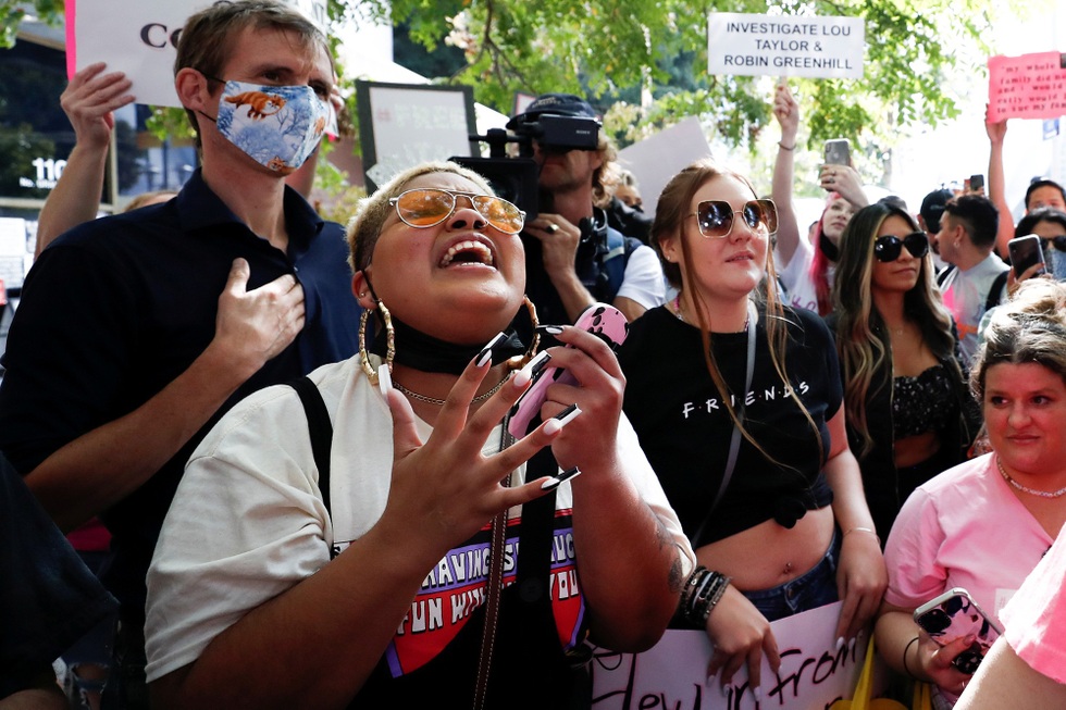 Ngày lịch sử trong cuộc đời Britney Spears: Cha đẻ thôi làm người giám hộ - 7