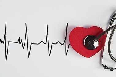 Hở van tim 3 lá 2/4 có nguy hiểm và dễ trở nặng không?