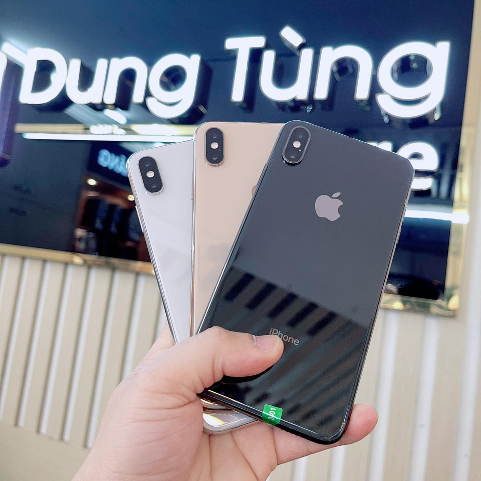 Ông chủ Phạm Thanh Tùng chia sẻ cách kiểm tra iPhone chính hãng nhanh chóng, an toàn tại Dung Tùng Store - 2 Ông chủ Phạm Thanh Tùng chia sẻ cách kiểm tra iPhone chính hãng nhanh chóng, an toàn tại Dung Tùng Store - 2