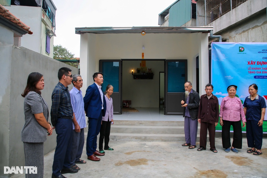 Khánh thành 2 ngôi nhà Nhân ái dành tặng người mù neo đơn ở Hà Nội - 7 Khánh thành 2 ngôi nhà Nhân ái dành tặng người mù neo đơn ở Hà Nội - 7