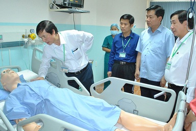 Bộ GD&ĐT yêu cầu trường ĐH Y Khoa Phạm Ngọc Thạch thực hiện tuyển sinh toàn quốc