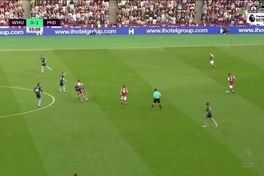 Siêu phẩm solo của Payet vào lưới Middlesbrough