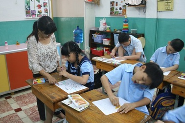 Cô giáo dành 22 năm chăm sóc trẻ tự kỷ