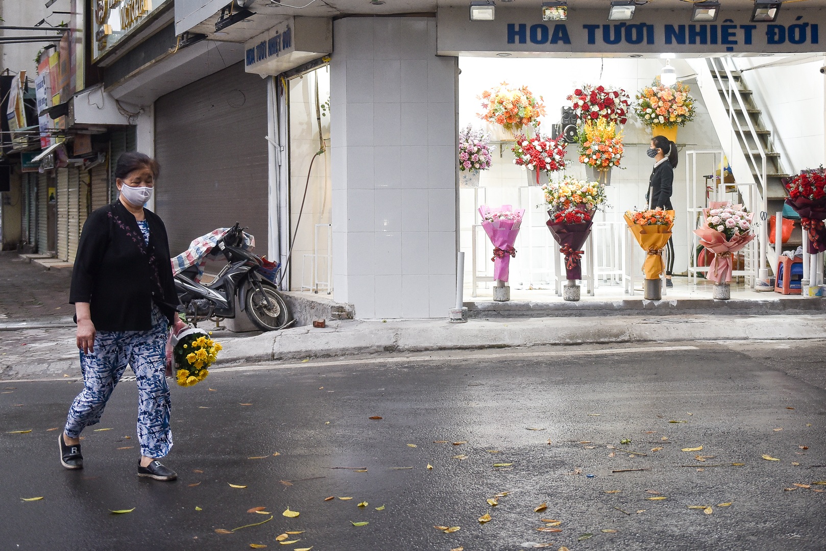Hà Nội trong ngày đầu tiên nới lỏng cách ly xã hội - 11 Hà Nội trong ngày đầu tiên nới lỏng cách ly xã hội - 11