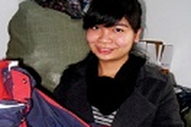 Cô sinh viên “mê” làm từ thiện