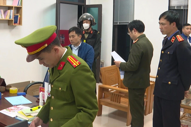 Giám đốc Trung tâm đăng kiểm xe cơ giới số 19-01V bị bắt vì "nhận hối lộ"