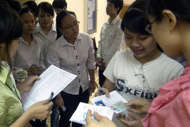 Năm 2010 các trường có tuyển hệ ngoài ngân sách? 