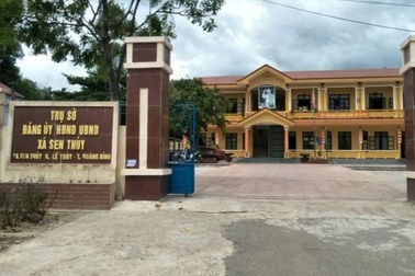 Yêu cầu kiểm điểm Bí thư, kỷ luật Chủ tịch xã vi phạm quản lý đất đai