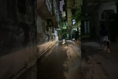 Bắt gặp tiếng rao lạ giữa đêm