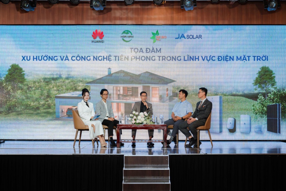 Những dấu ấn tại diễn đàn “Chủ động năng lượng - Nâng tầm cuộc sống xanh” - 5 Những dấu ấn tại diễn đàn “Chủ động năng lượng - Nâng tầm cuộc sống xanh” - 5