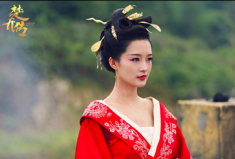 Lý Thấm: Đóa hoa xinh đẹp chờ ngày nở rộ - 3 Lý Thấm: Đóa hoa xinh đẹp chờ ngày nở rộ - 3