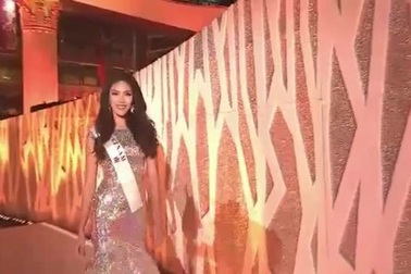 Lan Khuê lọt Topo 11 cuộc thi Hoa hậu Thế giới 2015