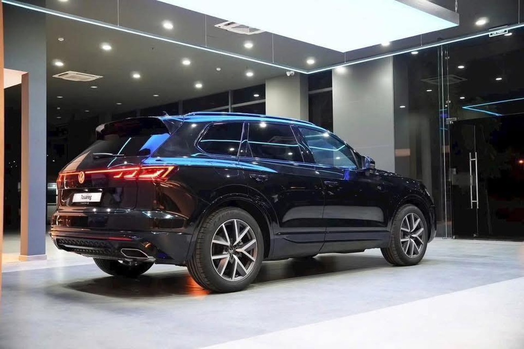 Đối thủ của BMW X5 bổ sung phiên bản, hạ giá khởi điểm tới 331 triệu đồng - 3 Đối thủ của BMW X5 bổ sung phiên bản, hạ giá khởi điểm tới 331 triệu đồng - 3