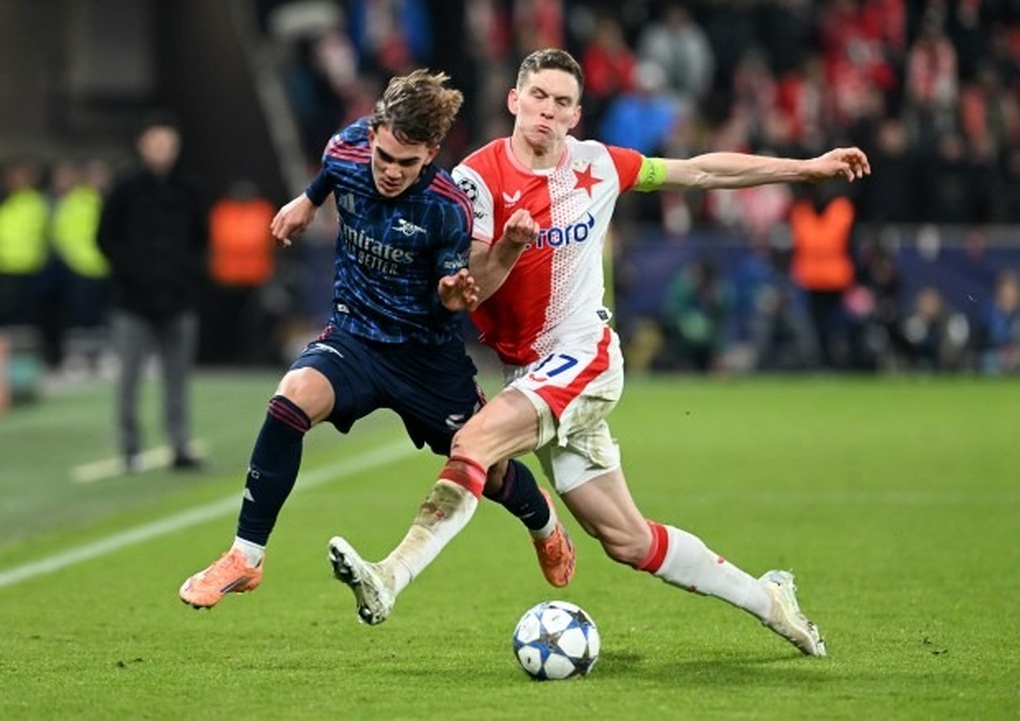 Tài năng trẻ Arsenal lập kỷ lục chưa từng có ở Champions League - 1 Tài năng trẻ Arsenal lập kỷ lục chưa từng có ở Champions League - 1