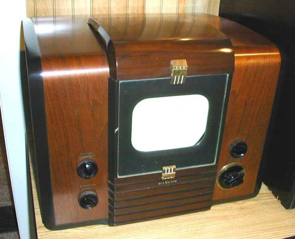 TV đã tiến hoá thế nào trong gần một thế kỷ qua? - 9 TV đã tiến hoá thế nào trong gần một thế kỷ qua? - 9