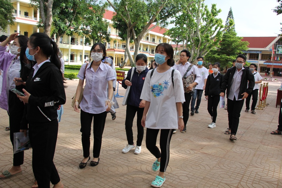 Môn tiếng Anh đề thi tốt nghiệp THPT đợt 2: Ngang tầm với đề đợt 1 - 1 Môn tiếng Anh đề thi tốt nghiệp THPT đợt 2: Ngang tầm với đề đợt 1 - 1