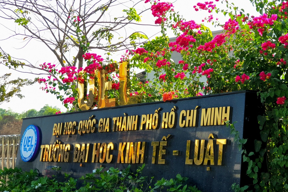 ĐH Kinh tế-Luật TPHCM kêu gọi hỗ trợ cho 222 sinh viên gặp khó vì dịch  - 1