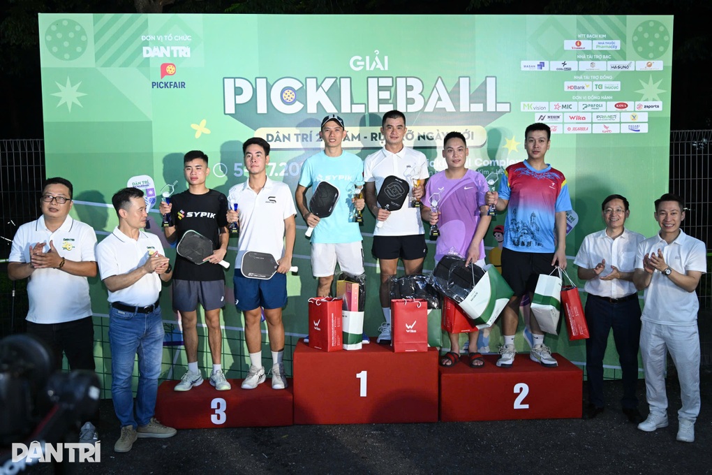 Lịch thi đấu ngày 6/7 giải pickleball Dân trí 20 năm - Rực rỡ ngày mới - 2 Lịch thi đấu ngày 6/7 giải pickleball Dân trí 20 năm - Rực rỡ ngày mới - 2