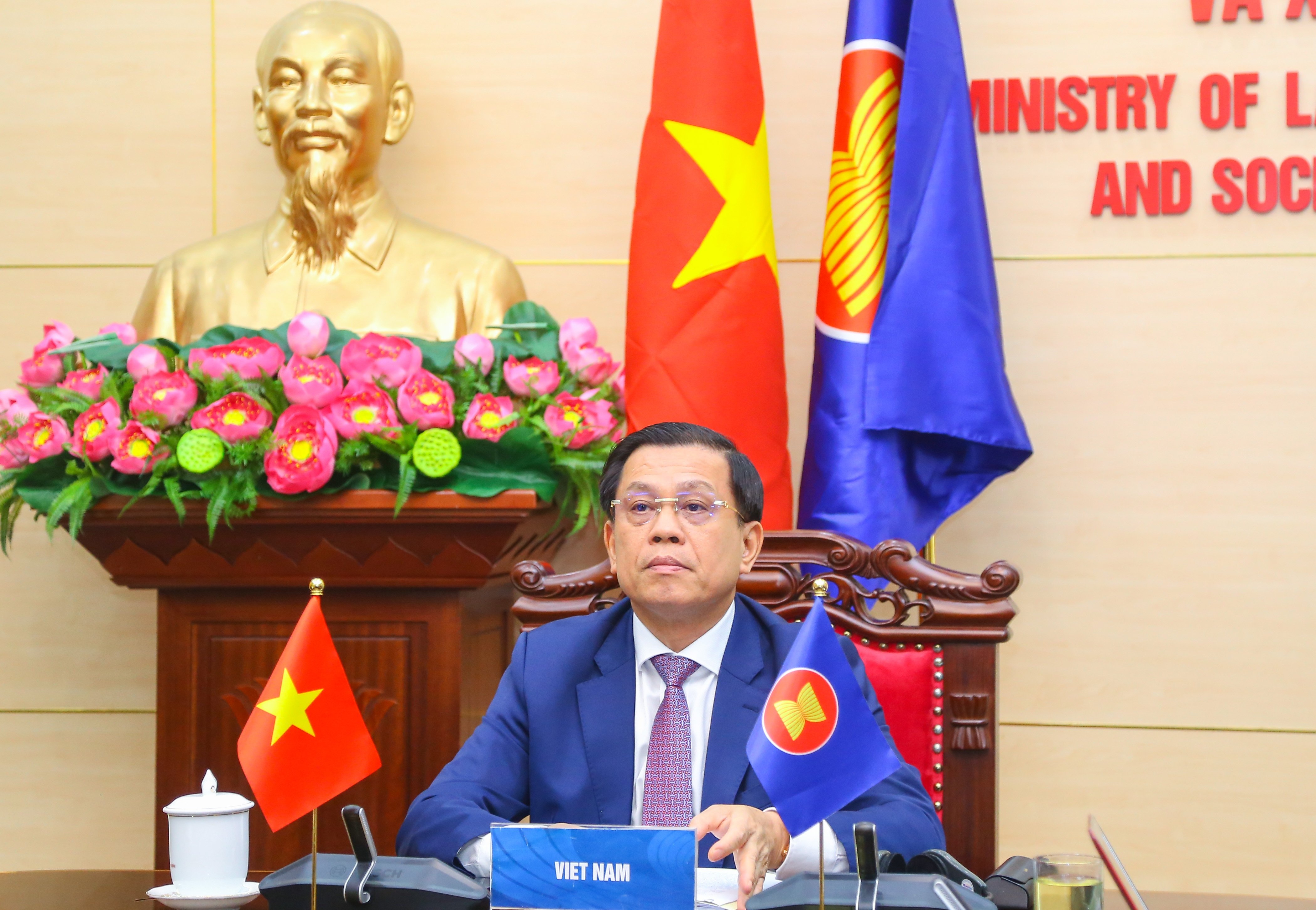 ទំនាក់ទំនងធានារ៉ាប់រងសង្គមជាមួយពលករចំណាកស្រុកក្នុង៥ប្រទេស - ៣ Liên thông bảo hiểm xã hội với lao động di cư trong 5 nước - 3