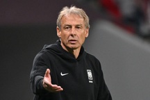 HLV Jurgen Klinsmann không từ chức sau khi Hàn Quốc thua Jordan