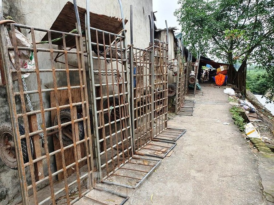 Lao động tự do mắc kẹt, khốn đốn ở Thủ đô trong dịch Covid-19 - 6 Lao động tự do mắc kẹt, khốn đốn ở Thủ đô trong dịch Covid-19 - 6