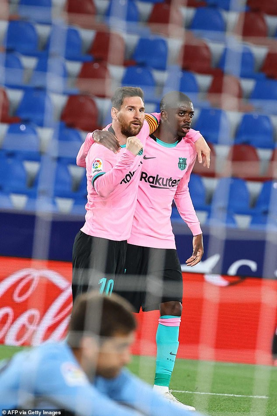 Messi ghi bàn, Barcelona vẫn hòa thất vọng và cơ hội vô địch mong manh - 4 Messi ghi bàn, Barcelona vẫn hòa thất vọng và cơ hội vô địch mong manh - 4