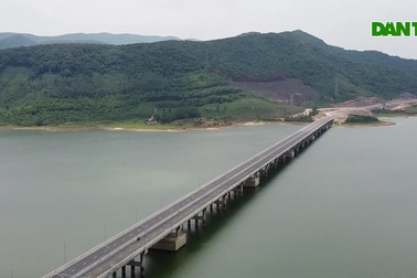 Diện mạo cao tốc Quốc lộ 45 - Nghi Sơn trước ngày thông xe dịp 2/9