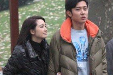 Hồng Hân sẽ lên xe hoa với “phi công trẻ”?