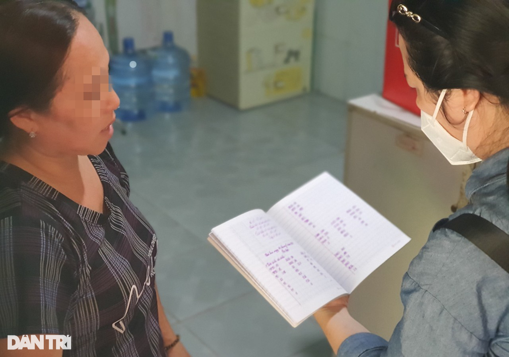 Bà nội đau đớn bên di ảnh cháu gái 10 tuổi mất mạng vì sốt xuất huyết - 3 Bà nội đau đớn bên di ảnh cháu gái 10 tuổi mất mạng vì sốt xuất huyết - 3