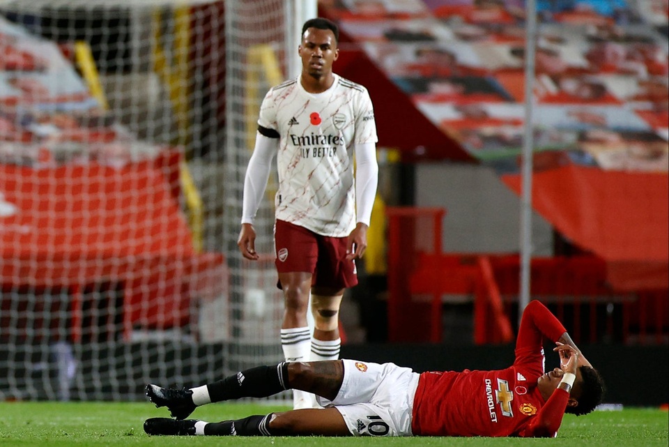 Những khoảnh khắc Arsenal hạ gục Man Utd tại Old Trafford - 8 Những khoảnh khắc Arsenal hạ gục Man Utd tại Old Trafford - 8