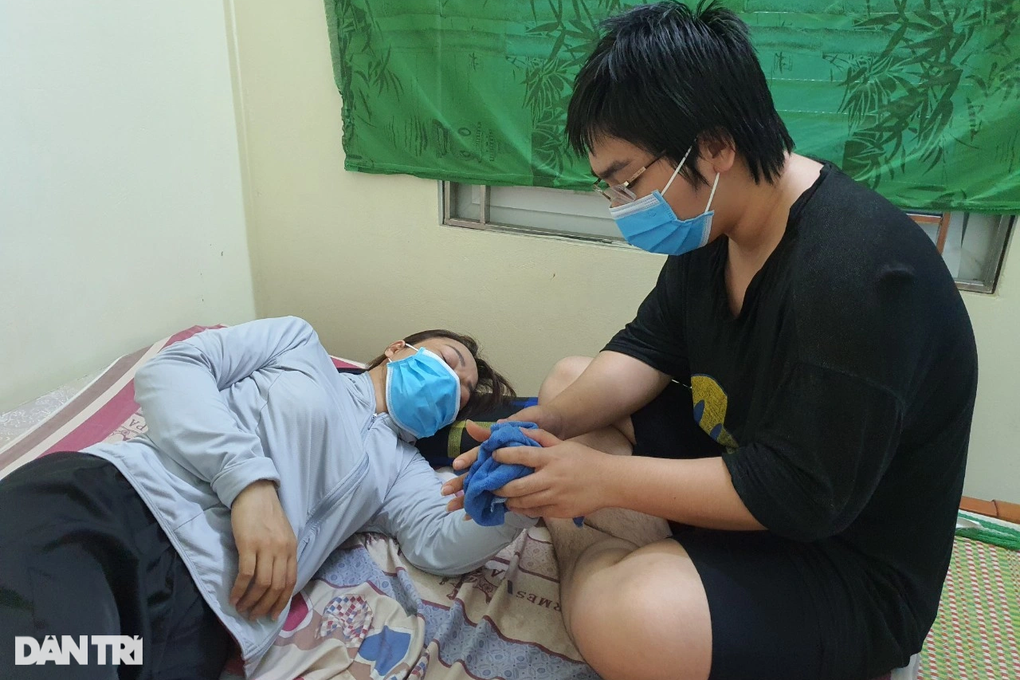 Nỗi lòng người mẹ ung thư chấp nhận chết vì không muốn để nợ cho con - 3 Nỗi lòng người mẹ ung thư chấp nhận chết vì không muốn để nợ cho con - 3