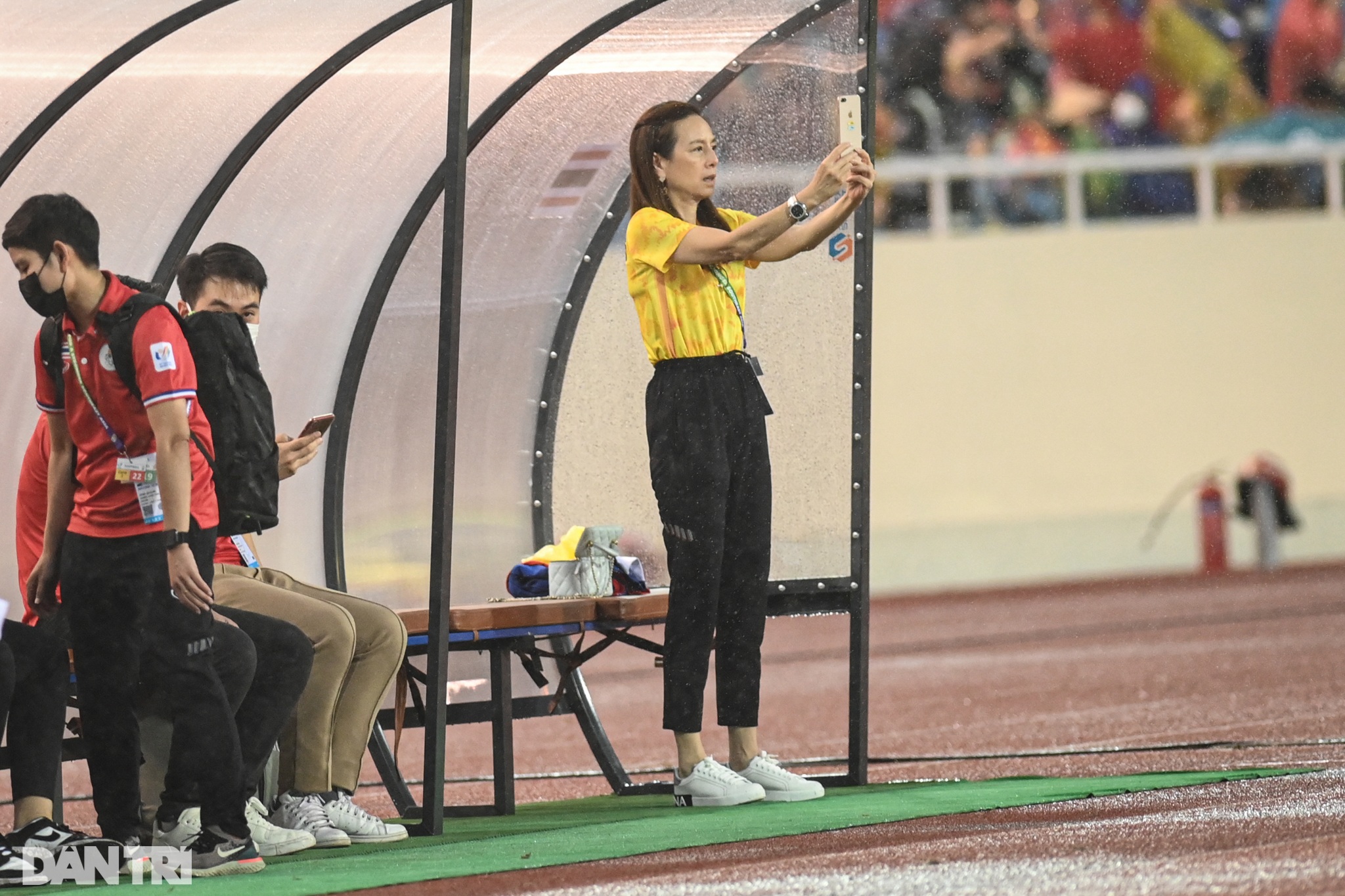 Giọt nước mắt của Madame Pang và lời xin lỗi lỡ hẹn với tấm HCV SEA Games - 2 Giọt nước mắt của Madame Pang và lời xin lỗi lỡ hẹn với tấm HCV SEA Games - 2