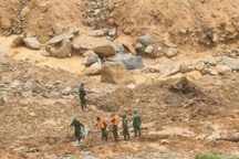 Vụ quả đồi đổ ập giữa trời nắng ở Đà Nẵng: Đất đá tiếp tục sạt lở