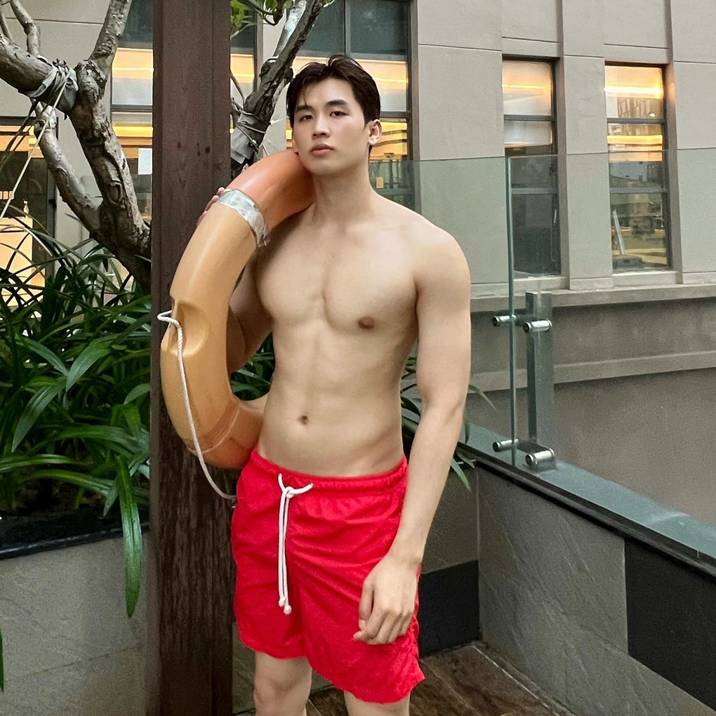 Hot boy SN 2000 điển trai, từng bị từ chối lời tỏ tình là ai? - 6 Hot boy SN 2000 điển trai, từng bị từ chối lời tỏ tình là ai? - 6