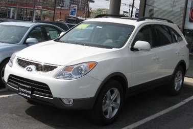 Doanh nghiệp “biến” Santa Fe thành xe chở tiền