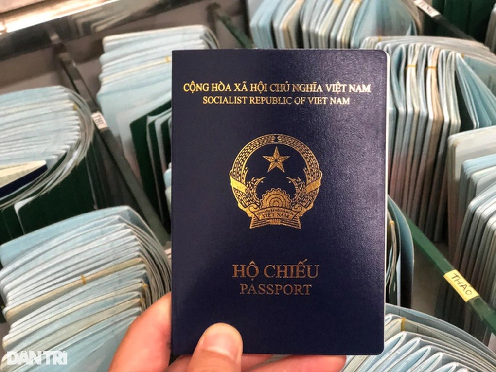 Đức ngừng cấp visa hộ chiếu mới: Khách Việt đi Châu Âu xử lý thế nào? - 1 Đức ngừng cấp visa hộ chiếu mới: Khách Việt đi Châu Âu xử lý thế nào? - 1