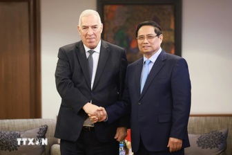 Thủ tướng làm việc với các bộ, tập đoàn của Algeria để cụ thể hóa quan hệ Đối tác Chiến lược