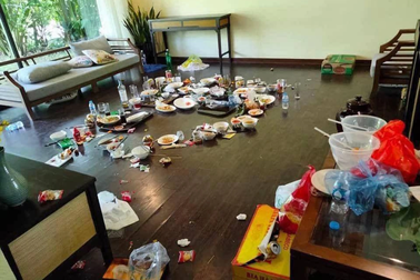 Nỗi ám ảnh khi du khách "ở bẩn": Rác ngập phòng, chó phóng uế trên giường