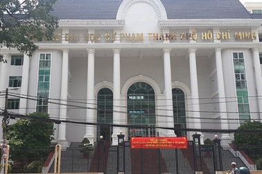 Trường ĐH Sư phạm TP.HCM nhầm lẫn trong công bố điểm chuẩn khiến thí sinh hoang mang