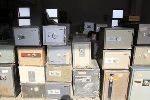 Hàng trăm két sắt vô chủ sau sóng thần tại Nhật Bản